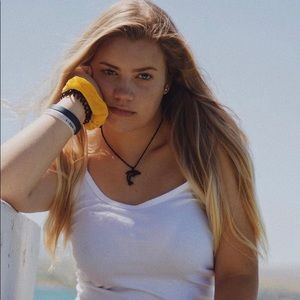 Meet your Posher, Arly